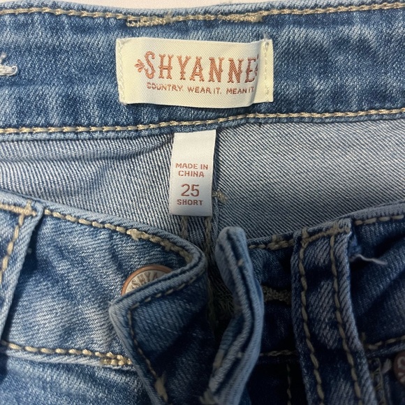 Shyanne Jeans - boot cut - size 25 - Picture 5 of 6